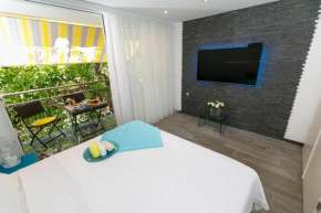 Rose Apartment